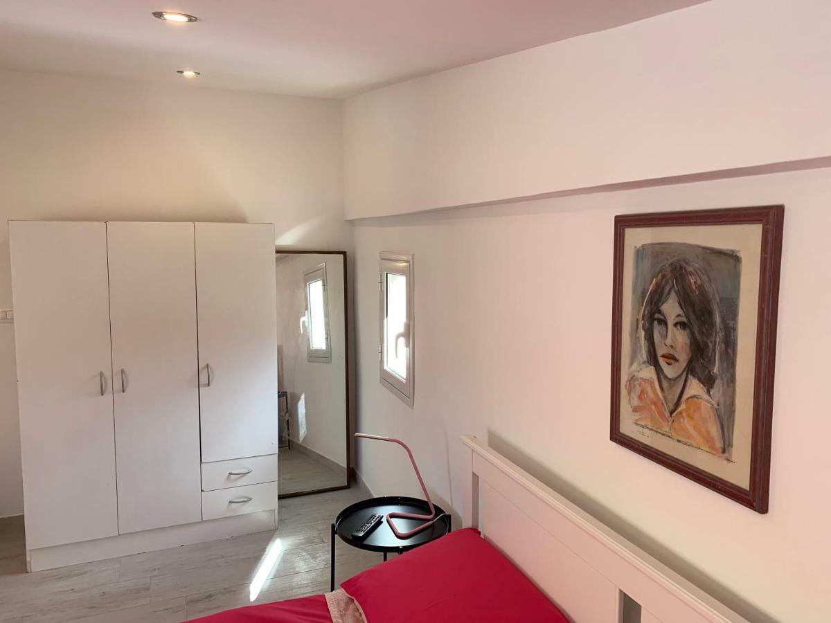 Deni'S Apartments Per 4 Syracuse Bagian luar foto